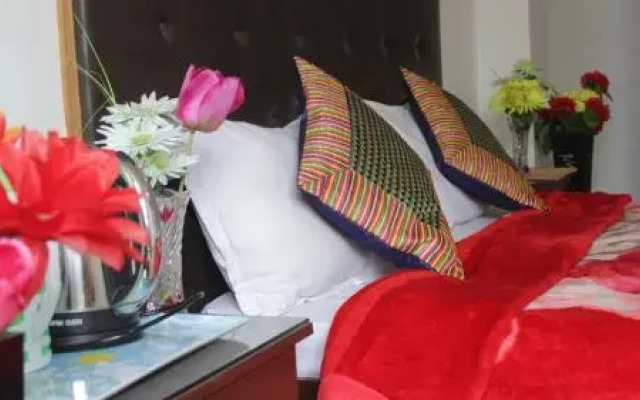 Zero To One Stay Silk Route Residency