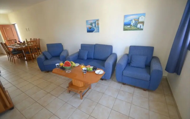 Daphne Apartment