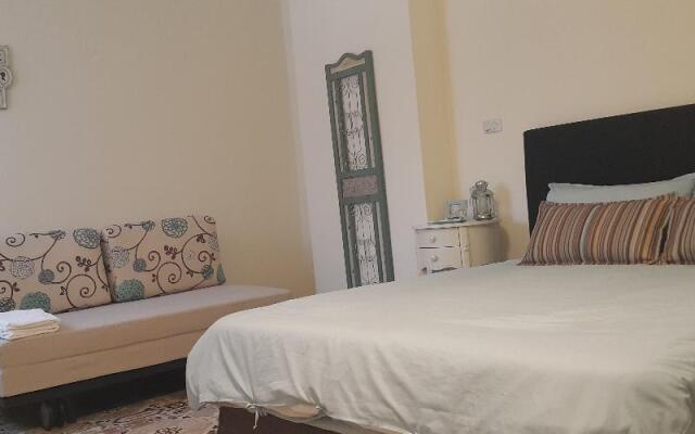 White House Bed and Breakfast