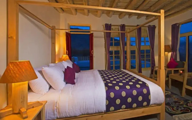 Woodyvu Stok House
