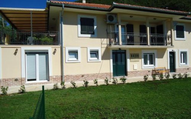 Apartments Lalevic