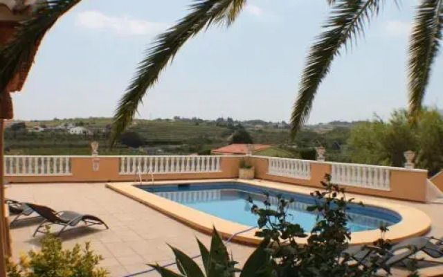 Finca Palacios - comfortable holiday accommodation in Benissa