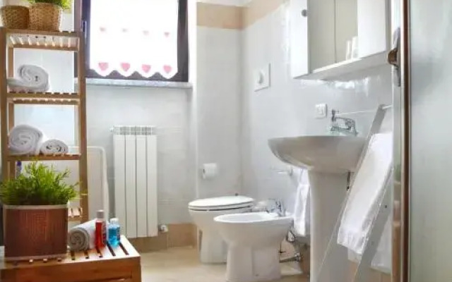 Como's Lake Mountains