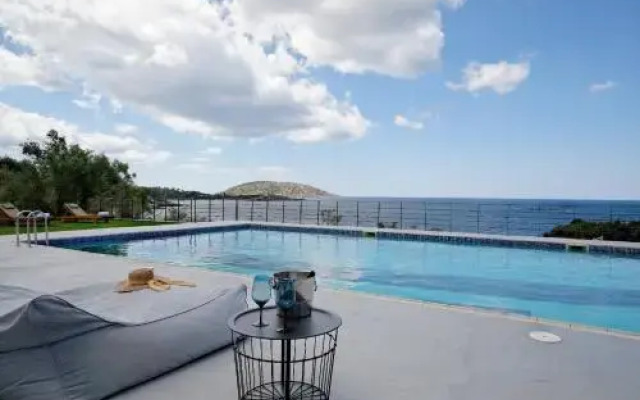 The private bay