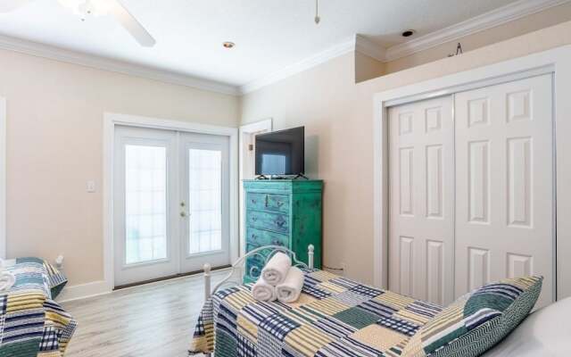 One Sea 1C - 2 Br Condo