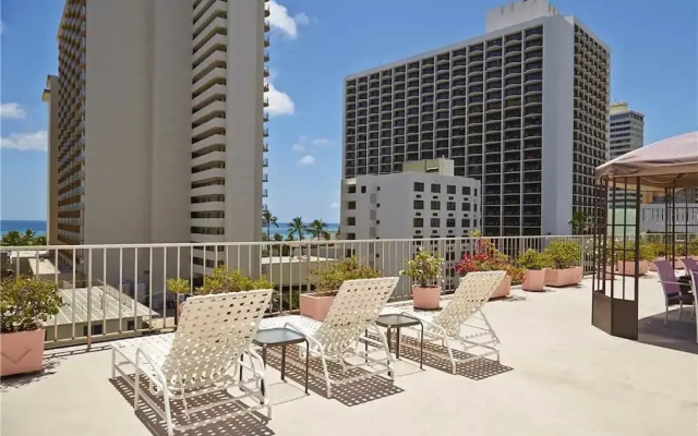 Ewa Hotel Waikiki #711 - Studio Condo