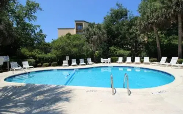 C 8 Xanadu 2 Br Condo by RedAwning