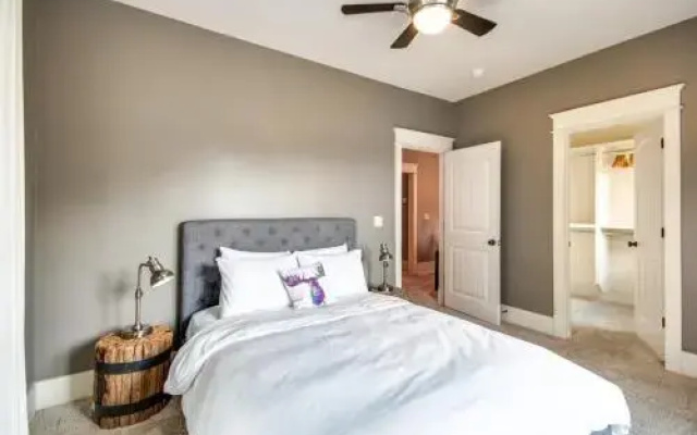 3Br High End 12South Home by RedAwning