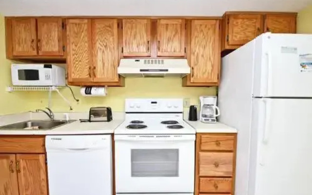 Gulf Shores Surf & Racquet 406C