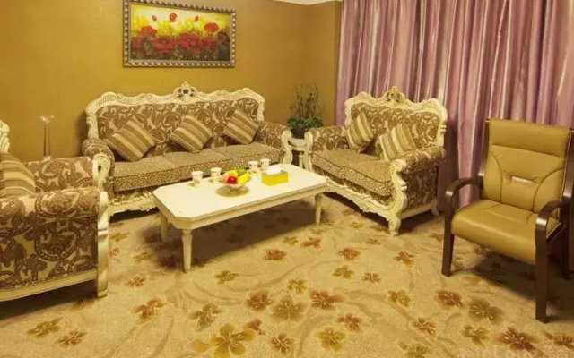 Chunyi Hotel