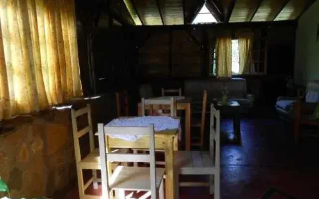 Hosteria Las Piedras