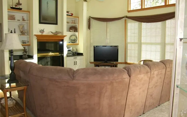 Hammock Village 25 4 Br home by RedAwning