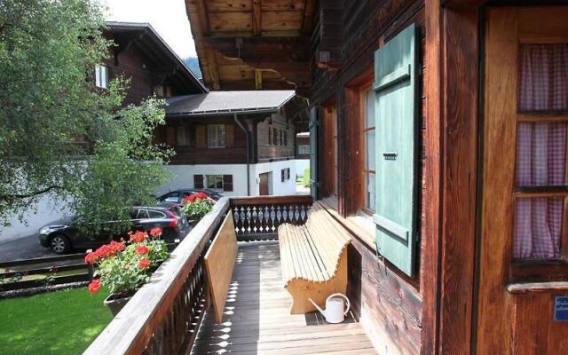 Lena, Chalet Inh 25206