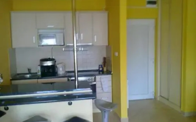 Crazy Frog Major Apartments