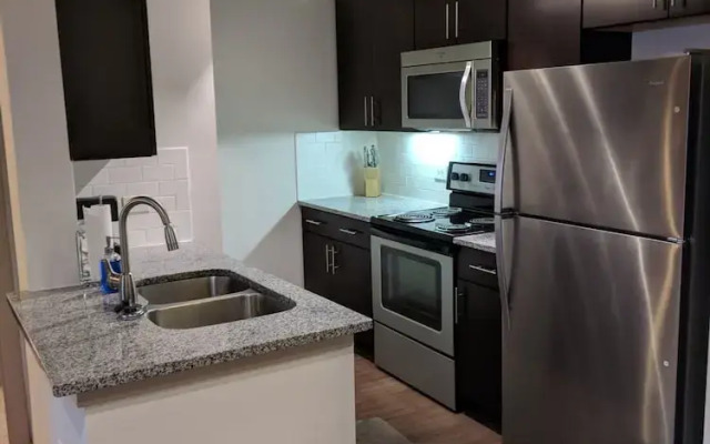 Midtown 240 By Homecomfortstay