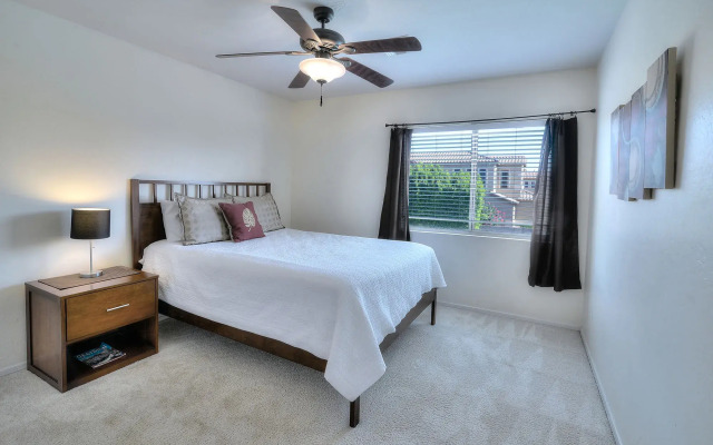 Bel Fleur - 6 Bed Home - Litchfield Park