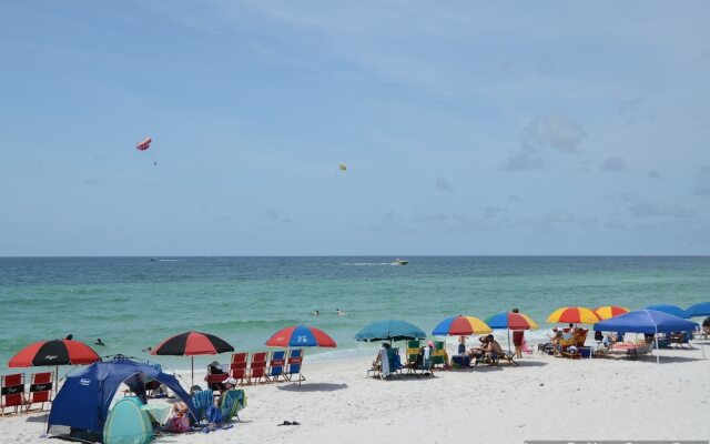 2082 Shoreline Condo