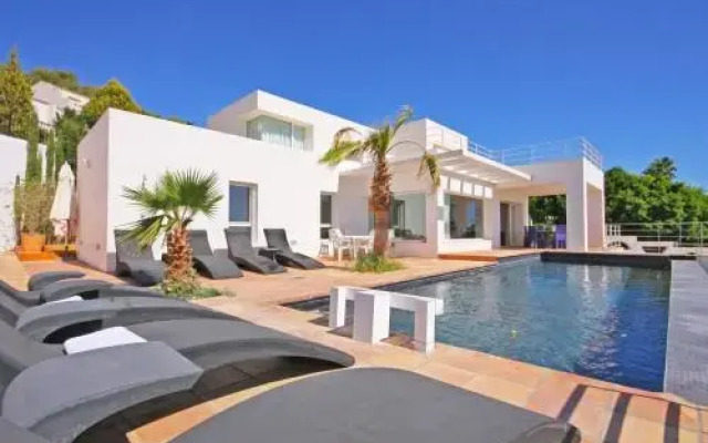 Villa Moderna - Plusholidays
