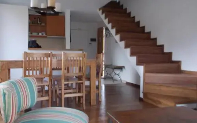 Duplex en la Base Del Cerro