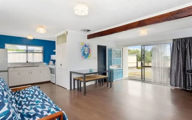 my pad' house  papamoa  Bay of plenty