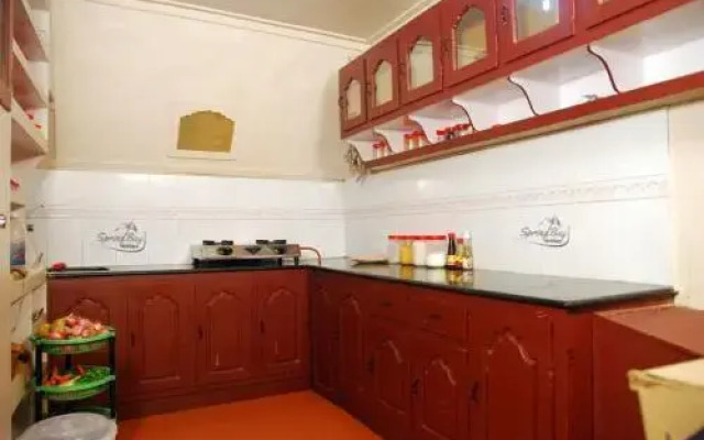 Pournami Houseboats