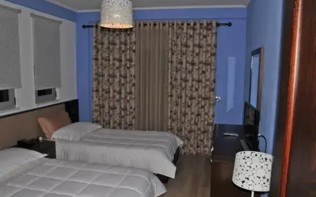 Dreams Hotel