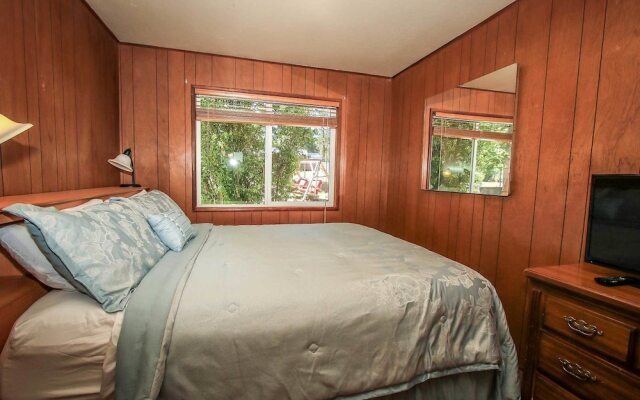 1555 - Owl Pine Cabin