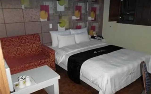 I Hotel
