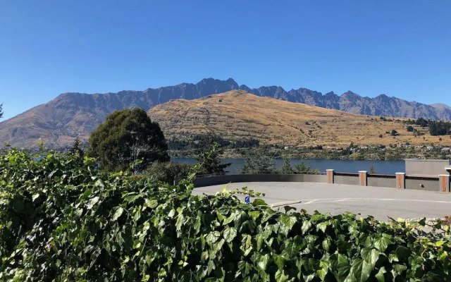 Remarkables House