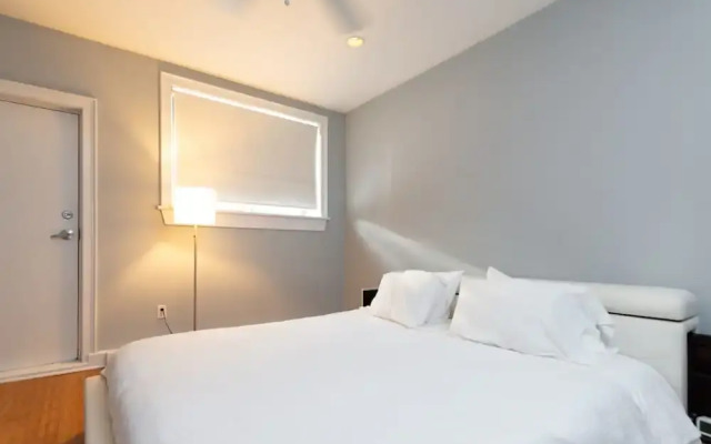 Downtown Boston Furnished Apartment