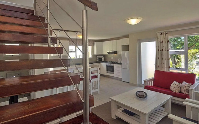 Oaklands On The Knoll