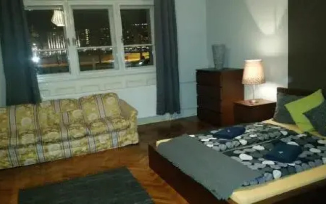 Castleside Apartment