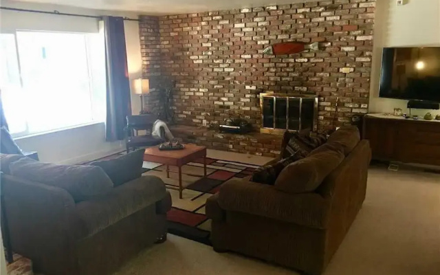 1293 Tata - 4 Br Home