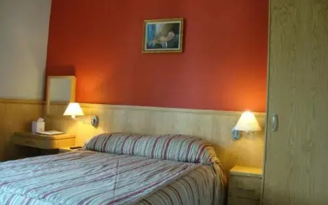 Clifford House B & B