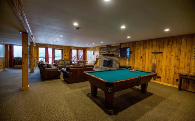 Grande Butte Lodge - Hocking Hills
