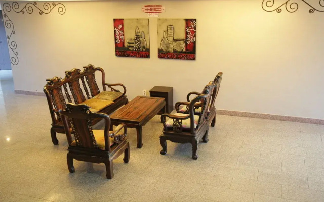 UN Tourist Hotel