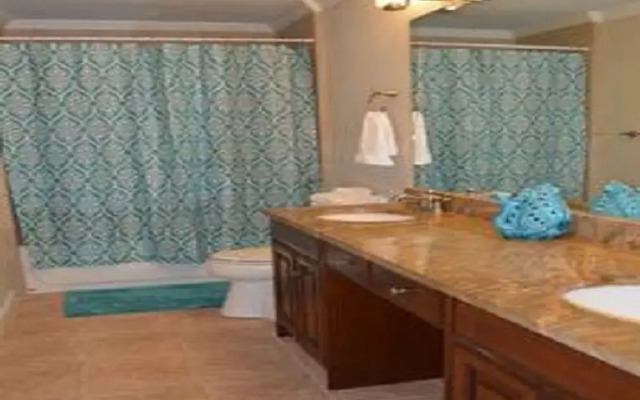 Opis Realty - Custom Metro Atlanta Home