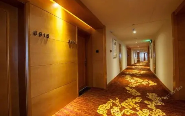 Huayin International Hotel