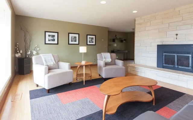 Panorama - 4 Br Home