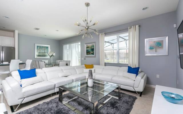 Solterra - 6005 Broad Oak Drive