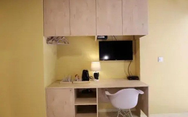Studio Capri