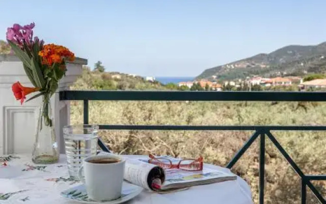 Pefkos Studios and Apartments