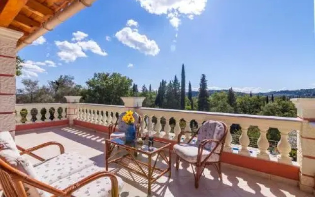 Villa Mirela