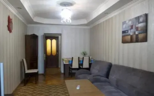 Apartment on Uzeyir Gadjibeyli Street