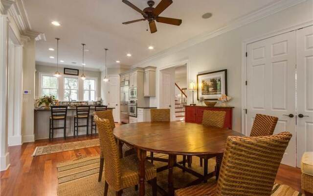 High Hammock Rd 2482 by RedAwning