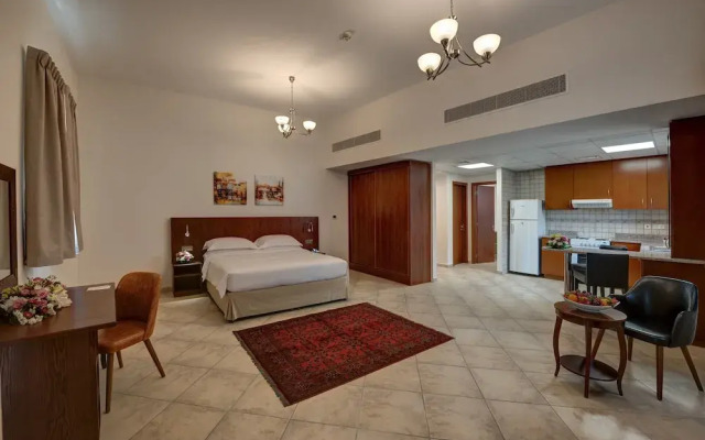 J5 Holiday Homes Studio Motor City