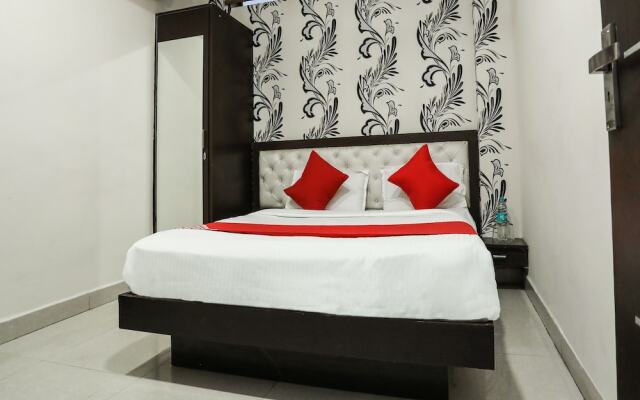 Hotel Madhuram Palace