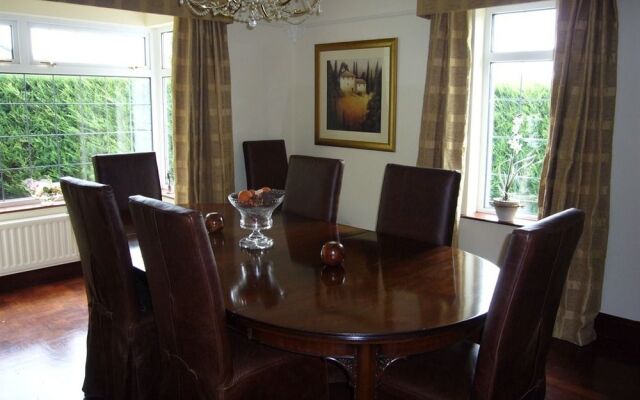 Pinetrees Bed & Breakfast