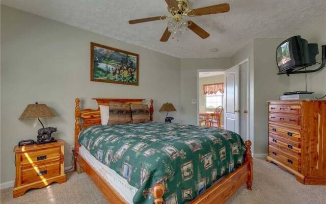 Smoky Mountain Mist - Four Bedroom Cabin