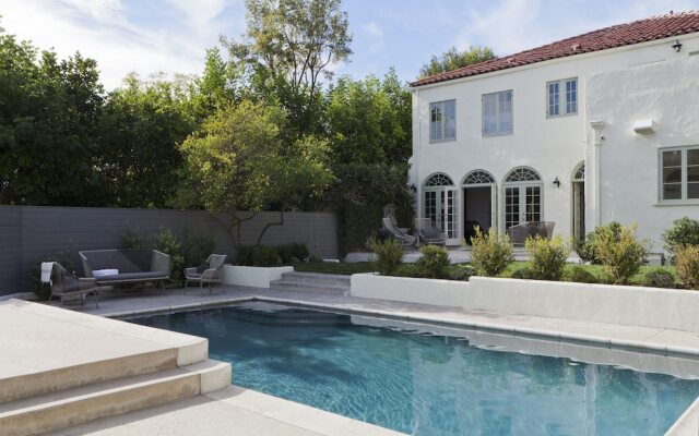 onefinestay Serrano Avenue private home